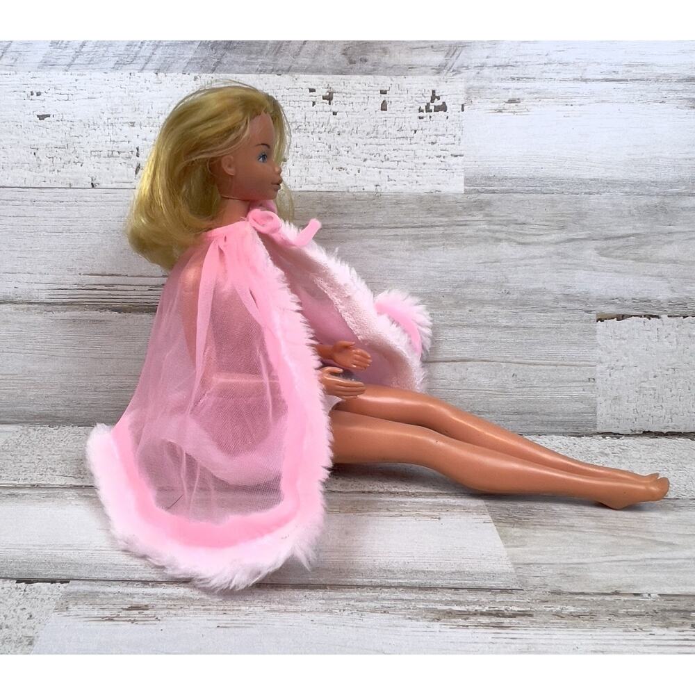 Vtg Mattel Barbie 1966 Taiwan Blonde Blue Eyes Pink Outfit Button On Back - Picture 2 of 9